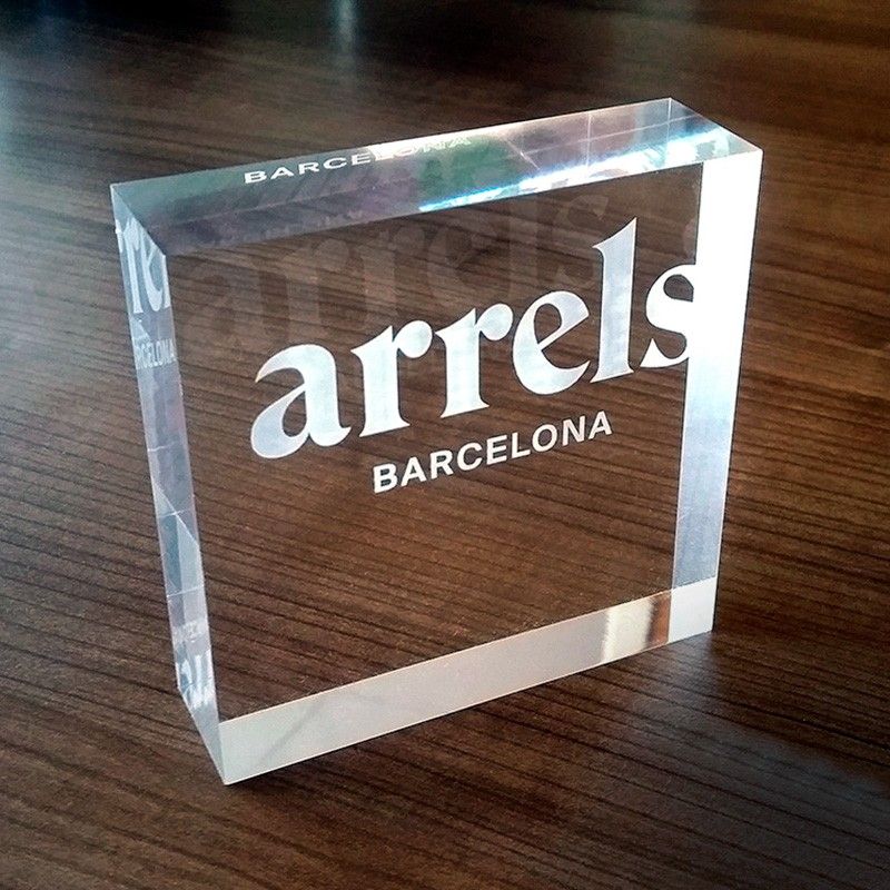 Bloques grabados Bloques y peanas