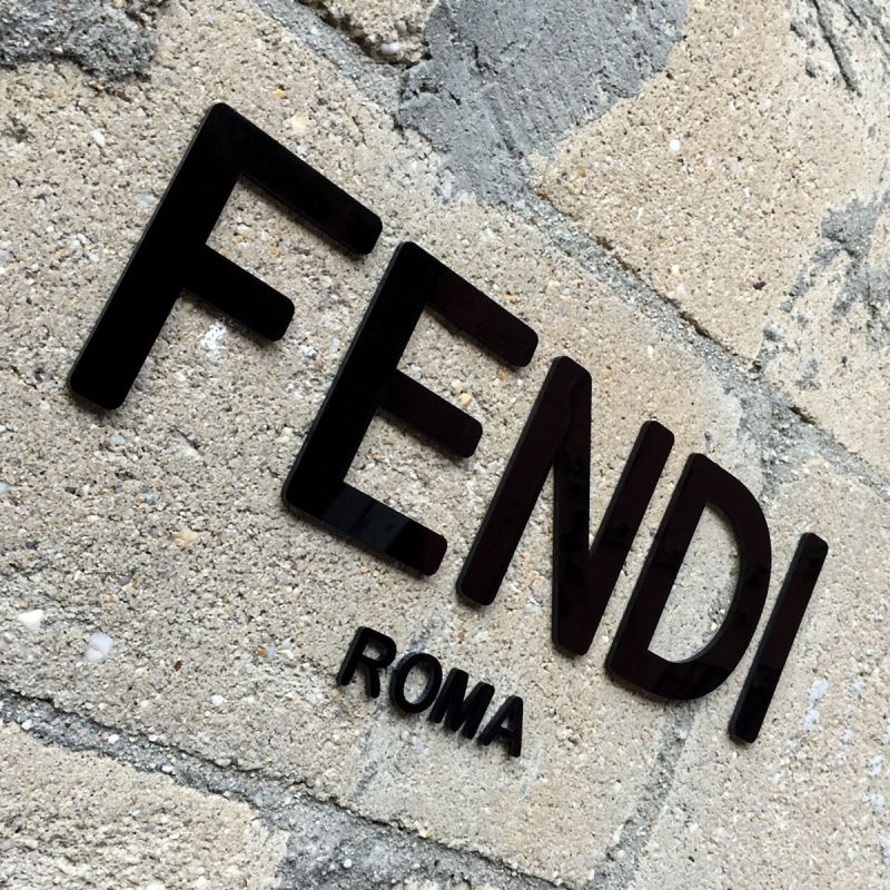 Corpóreos colores Señalética