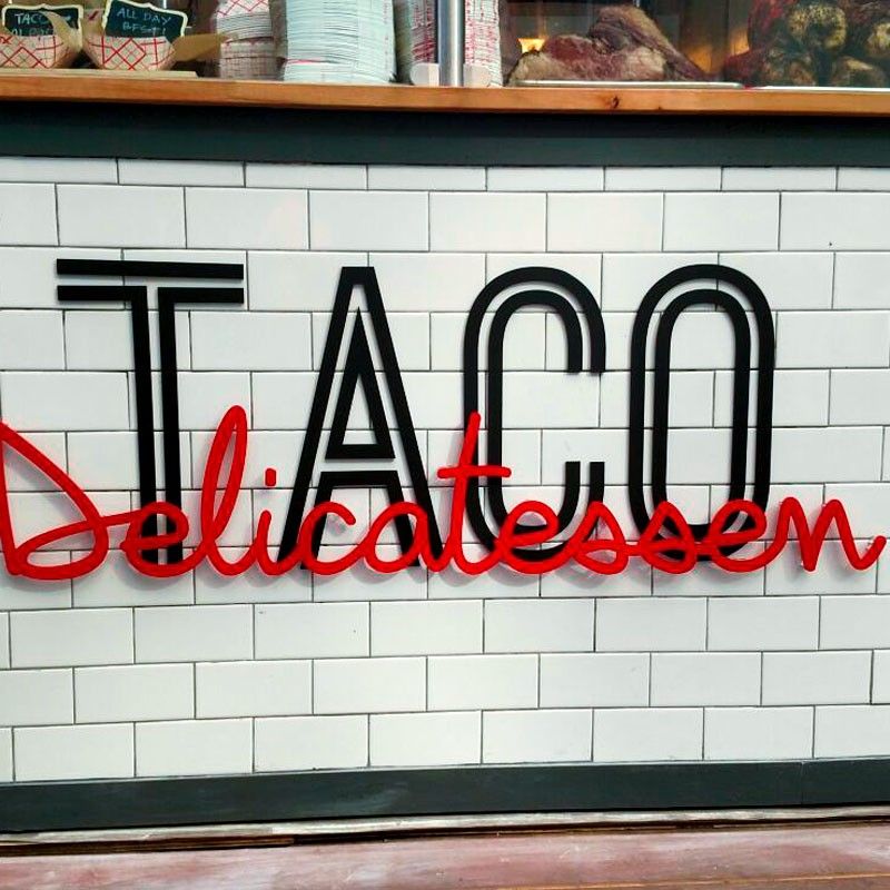 Corpóreos colores Señalética