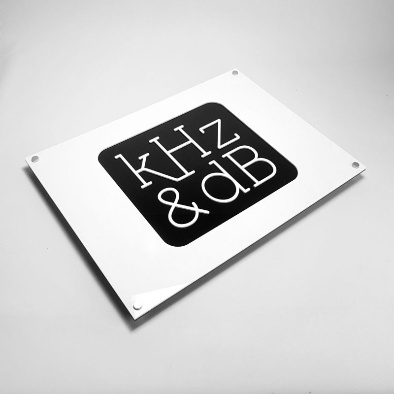 Corpóreos colores Señalética