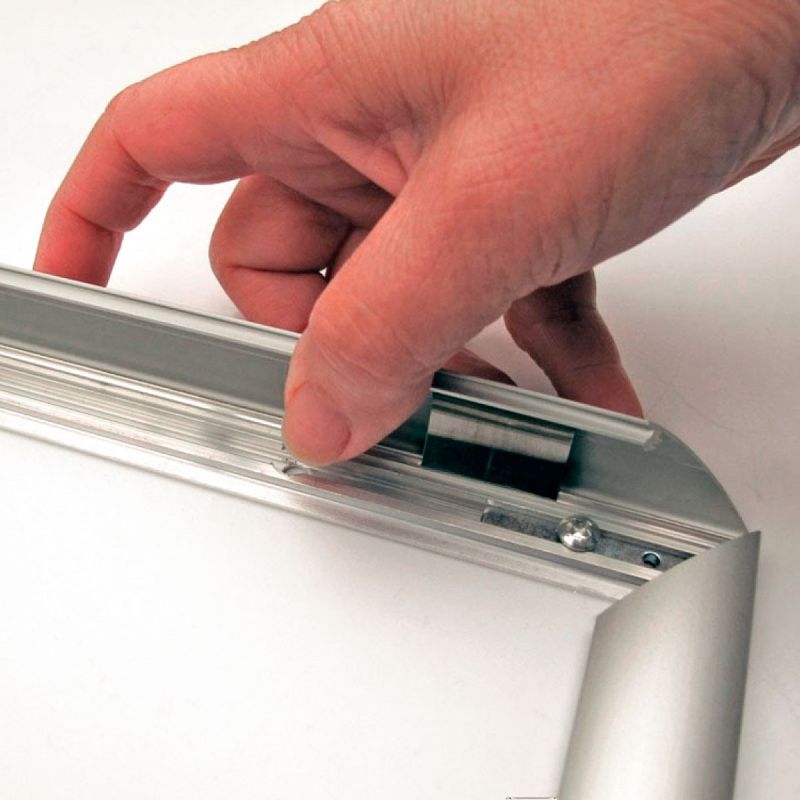 Marco aluminio para gráfica Señalética