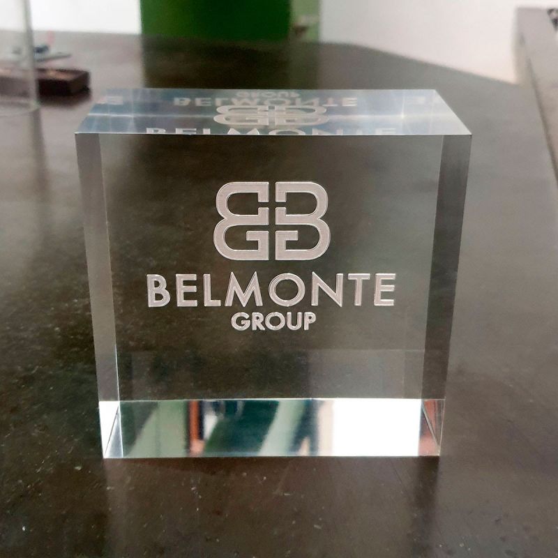 Bloques grabados Bloques y peanas