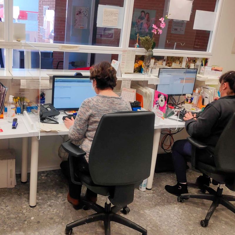 Divisor de puestos Gaudí Mamparas para despachos