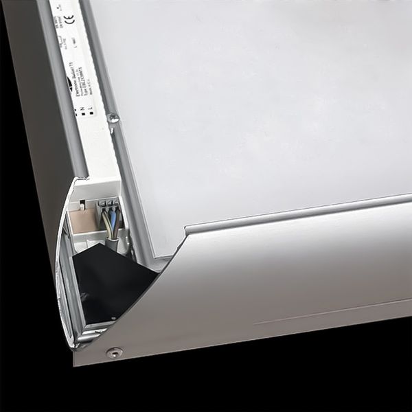 Marco click 50 x 70 cm con luz Portagráficas pared 2